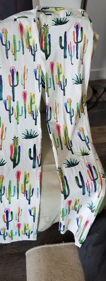Cactus capris - Picture 1 of 2